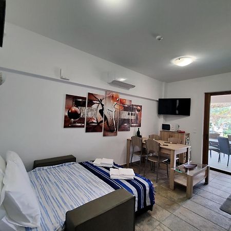 Arokariapartments Koróni Dış mekan fotoğraf
